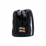 Miu Miu Logo T&otilde;mblukuga Minikott Naiste K&auml;ekotid Must 5NR026_2FPP_F0002 Basic Set (Bag+Dust Bag)