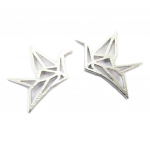 7bis [P8201] - K&auml;sitsi valmistatud h&otilde;bedased 'Origami' (lind) k&otilde;rvar&otilde;ngad - 15x11 mm h&otilde;be