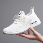 Naiste tennisekingad hingavad v&auml;ikesed valged Korea spordijalatsid Mitmek&uuml;lgsed kerged pehme tallaga libisemisvastased jooksujalatsid 41 valge