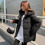 Uus stiil naiste puuvillane sulemantel, lahtine ja paksendatud korea versioon pika osaga salendavast puuvillasest jakist, stiilsest &uuml;ler&otilde;ivast M must