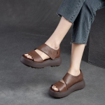 Moodsad naiste suvesandaalid, platvormkingad, kiilud Rooma sandaalid, konksu ja aasaga naiste sandaalid, nahast retrojalatsid, naiste 2024. aasta trend 40