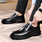 Meeste Brogue kingad Meeste &auml;ri kleit &Uuml;likonna kingad Vabaaja formaalne &auml;ri nahk Meeste pulmakleidid Itaalia kleit banketi kingad 38 must