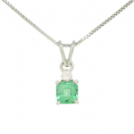 4,00 karaadine smaragdl&otilde;ikega naturaalsest smaragdist ja valgest safiirist ripats kaelakee