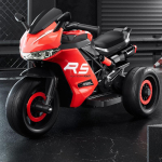 Laste elektriroller Kolmerattaline Kahe mootoriga Lasteauto puldiga Bluetooth-muusika LED-tuledega &Uuml;mberkukkumisevastane punane