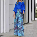 Naiste komplekt &uuml;hev&auml;rviliste laternavarrukatega avara &uuml;laosaga tr&uuml;kitud laia s&auml;&auml;rega p&uuml;ksid kaheosaline komplekt L sinine