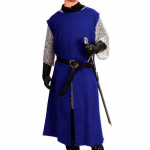 K&auml;sitsi valmistatud tikandid Keskaegne Halloweeni r&uuml;&uuml;tel viikingite tuunika Cosplay kost&uuml;&uuml;m Varrukateta s&auml;rgid Meeste kost&uuml;&uuml;mid Renaissance Surcoat Tabard LARP S sinine