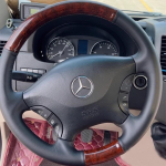 K&auml;sitsi &otilde;mmeldud must ehtsast nahast libisemiskindel rooliratta kate Mercedes Benz Viano W639 Vito 2003-2014 Sprinter 2006-2013 jaoks TB7