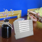 Korduvkasutatav lauakalender Tasuta seisev &auml;ritarvikud Kuuplaneerija Metall P&uuml;siv