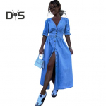 Daami suvekleit S&uuml;gav V-kaelusega &otilde;huke v&ouml;&ouml;koht Plisseeritud A-kujuline suur &auml;&auml;ris, k&otilde;rge l&otilde;hestatud pits-s&otilde;lm k&auml;tised &uuml;hev&auml;rvilised teksap&uuml;ksid, pikk kleit. M helesinine v&auml;rv