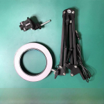 LED-laualamp suurendusklaasiga silmade kaitsmiseks, lugemiseks, &otilde;ppimiseks, keevitamiseks, hooldust&ouml;&ouml;deks ja tuvastamiseks. Hardware Clip/No Mirror must