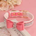 Armas Bowknot Koerte kaelarihm Bling Rhinestone V&auml;ikesed Koerad Kassi Kaelarihmad Pehme Velvet Lemmiklooma Kutsika Kaelakee Soe Glitter Koertele Chihuahua XS roosa