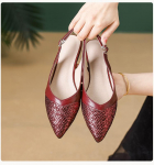 Naiste Slingback Flats, terava otsaga, kinnise varbaga lamedad sandaalid pandlaga rihmaga, seljataga seljata mugavad suvised riided kontoris jalatsid naistele 38 burgundiapunane