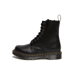 dr. Martens 1460 Kahekihilisest lehmanahast &uuml;mara ninaga paeltega l&uuml;hikesed saapad Unisex saapad Must 26238021 36