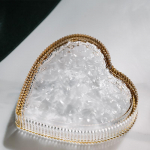 Jaapani stiilis armastuse s&uuml;damekujuline klaasist &otilde;htus&ouml;&ouml;gitaldrik, &auml;&auml;risega roog, puuviljade magustoidutaldrik, viirukialus, ehete hoiualus