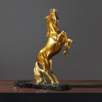 Kuldne S&otilde;jaratsu Veiniriiul Veinikapp Kaunistused Vaikk&auml;sit&ouml;&ouml; Kodu Laua Lauakaunistus Kuldne Hobune Punase Veini Riiul