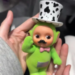 Ehtne Miniso Teletubbies Beebi Reisisari Pimekarp Kujukesed Loovad Laste M&auml;nguasjad &Uuml;llatuskingitused Auto Dekoratiivsed Kaunistused