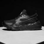 Suvised uued meeste v&otilde;rk-vabaajajalatsid V&auml;litingimustes libisemiskindlad Jooksujalatsid Mugavad vabaaja sporditrenni jalatsid moekad tossud 43 must