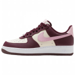 Nike Air Force 1 Low '07 Valentinip&auml;eva 2023 tossud FD9925-161 41