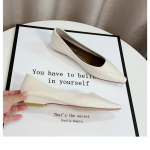 Naiste suvised uued lakknahast pehme tallaga libisemisvastased mugavad madala kontsaga slip-on kingad 35 valge