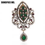 Premium naiste v&auml;ljal&otilde;igatud lill Vintage pross Antiikkuldse v&auml;rvi vaigust ehted, kattuvad ringid roheline