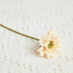 1 tk kunstlilled kodukaunistuseks Gerbera Daisy s&ouml;&ouml;gilauakaunistuseks v&otilde;ltslill pulmakaunistuseks siseruumides v&auml;ljas 1pcs