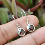 925 Sterling H&otilde;be, Granaat &Uuml;mmargune V&auml;&auml;riskivi K&otilde;rvar&otilde;ngas, Naiste K&otilde;rvar&otilde;ngas, Kingitus Talle, K&auml;sitsi Valmistatud K&otilde;rvar&otilde;ngas, H&otilde;beehted, T&auml;is K&otilde;rvar&otilde;ngas, Ema Kingitused