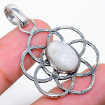 Natural Rainbow Moonstone Gemstone 925 Sterling Silver Pendant 1.81 p5c76