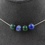 Pierres et Min&eacute;raux. Collier 4 perles Azurite Chrysocolle 8 mm. Chaine en acier inoxydable Collier femmes, hommes. Taille personnal