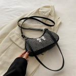 Uus Euroopa ja Ameerika Mood Vibu Isiksus Moekas Naiste Crossbody Kaenlaalune Poolkuu Kott