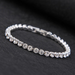 Lihtne &uuml;mmargune k&uuml;&uuml;niskett, inkrusteeritud tsirkoonist k&auml;ev&otilde;ru naistele 4 mm