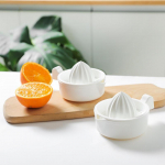 Uus k&ouml;&ouml;gitarvikute k&auml;sitsi plastikust puuviljat&ouml;&ouml;riist apelsini sidrunipressi mahlapress, kaasaskantav tsitrusviljamahlapress