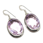 Naturaalsest roosast kunziidist v&auml;&auml;riskivist k&auml;sitsi valmistatud 925 sterlingh&otilde;bedast k&otilde;rvar&otilde;ngas 1,73 tolli d8J23