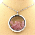Pierres et Min&eacute;raux. Collier Tourmaline rose brut. Mod&egrave;le M&eacute;daillon 20 mm. Couleur Argent.