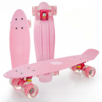 Uus plastikust neljarattaline kalarula Vilkuva rattaga maantee &uuml;he k&otilde;verusega rula