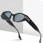 LOOKING4U Neoretro 19119 Koledad Retro P&auml;ikeseprillid C1 Must C1 Black