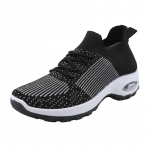 Naiste vabaajajalatsid Kevad ja suvi Uued v&otilde;rgust mood mitmek&uuml;lgsed libisemisvastased spordijalatsid 35