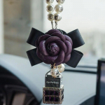 Auto ripats t&uuml;hi parf&uuml;&uuml;mipudel Camellia auto rippuv DIY luksuslik teemant t&uuml;hi eeterliku &otilde;li pudeli &otilde;huv&auml;rskendaja tumelilla v&auml;rv