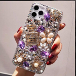 Luksuslik Bling Pearl Crystal Diamond Rhinestone lille&uuml;mbris Samsung S24 Ultra S23 FE S22 Plus A15 A25 A35 A55 A14 A24 A34 A54 A13 A23 A33 A53 A52 jaoks Samsung S23 lilla