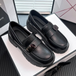 Naiste vabaaja platvormiga j&auml;medad jalap&uuml;ksid, lamedad jalan&otilde;ud PU-nahast penny-kingad madala kontsaga &auml;rikingad, &uuml;mmarguse varbaga jalatsid, riided naistele 35 must