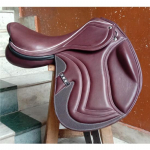 Nahast h&uuml;ppe-/tihedakontaktne, topeltklapiga vahetatava sadulakaarega sadul, suurus 17 , 17,5 , 18 17 inch kirss