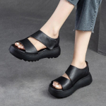 Moodsad naiste suvesandaalid, platvormkingad, kiilud Rooma sandaalid, konksu ja aasaga naiste sandaalid, nahast retrojalatsid, naiste 2024. aasta trend 40 must