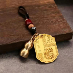 Taevaste ametnike &otilde;nnistatud rahupronksmedali ripatsiga auto v&otilde;tmehoidja Lucky Charms Talisman ripats seljakoti kaunistus