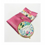 Gucci daami v&auml;ike peegel - Kasuta seda meigi v&auml;rskendamiseks. See on kvaliteetne v&auml;ike ese meigi pealekandmiseks. S kirjud v&auml;rv