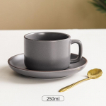 Keraamiline kohvitassi ja alustassi komplekt lusikaga Euroopa luksuslik hommikus&ouml;&ouml;gitass Ins Retro Light Luxury k&otilde;rge v&auml;&auml;rtusega v&auml;ike tass ja alustass