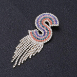 Blucome Fashion Creative Rhinestones V&auml;rvilised t&auml;hed S Tutt Pross Isiksus T&auml;ielik kristallkivist pin mitmev&auml;rviline