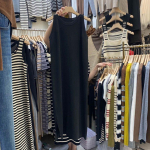 Naiste kleit, triibuline p&auml;itsetega paakkleit, varrukateta, avar, suur v&auml;ljas, sees, alt lahtine pikk kleit L