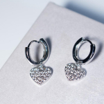 S&uuml;damega tsirkoonk&otilde;rvar&otilde;ngad Platinum Moeehted Heart CZ Naiste k&otilde;rvar&otilde;ngad plaatina