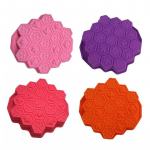 K&auml;rgstruktuuriga silikoonvormid K&auml;sitsi valmistatud fondant &scaron;okolaadist k&uuml;psetusj&auml;&auml;kuubiku kook Mesilasvormi k&uuml;&uuml;nlad Seebivaigust vormikoogi kaunistamise t&ouml;&ouml;riistad