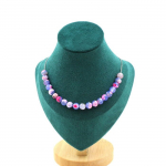 Pierres et Min&eacute;raux. Collier 20 perles Agate veines de Dragon fuchsia et bleu 8 mm Chaine en acier inoxydable.