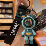 Lightning Bear Astronaut v&otilde;tmehoidja &ndash; pehmest plastist Spacemani kotiv&otilde;lu ja auto ornament